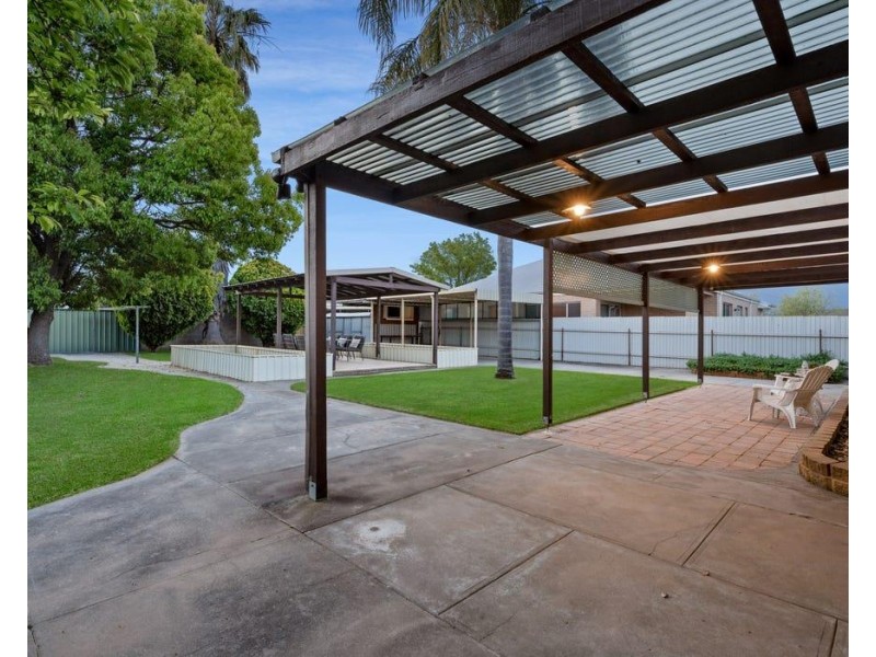 719 East Street, East Albury NSW 2640