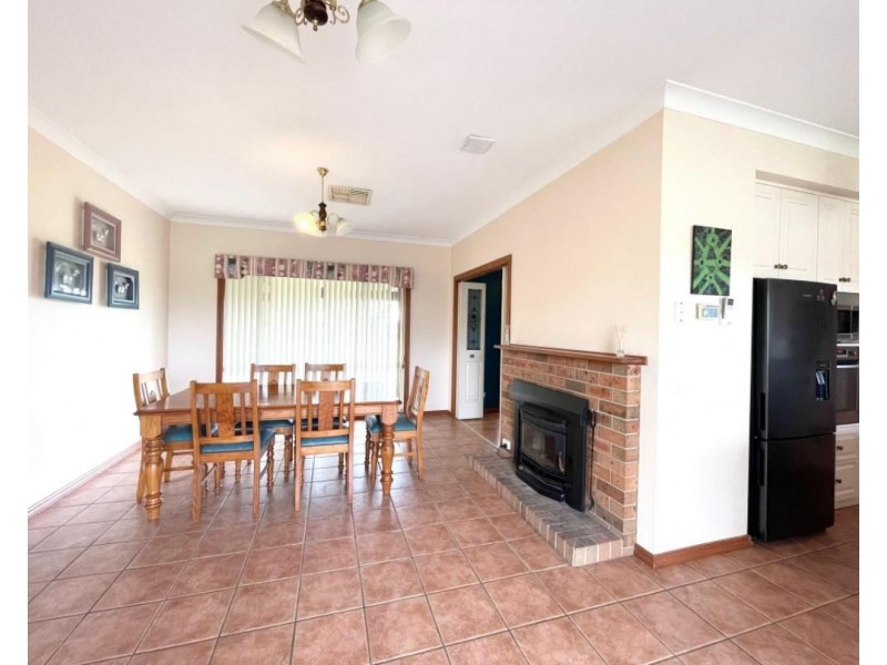 1225 Table Top Road, Table Top NSW 2640