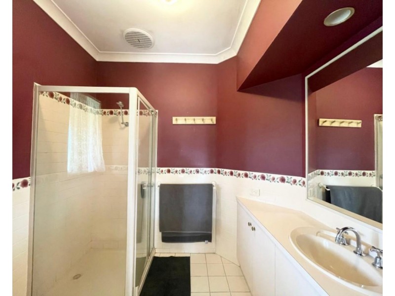 1225 Table Top Road, Table Top NSW 2640