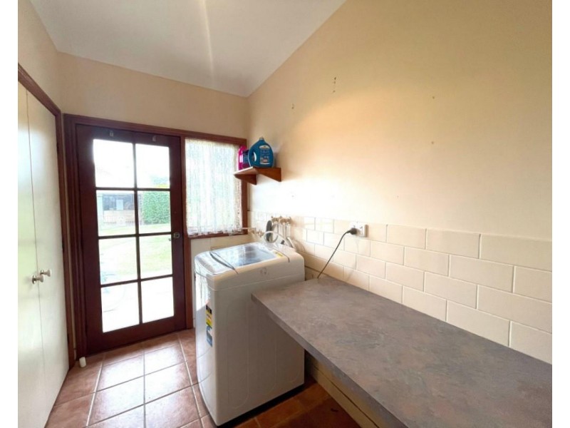 1225 Table Top Road, Table Top NSW 2640