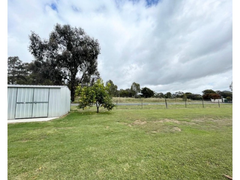 1225 Table Top Road, Table Top NSW 2640