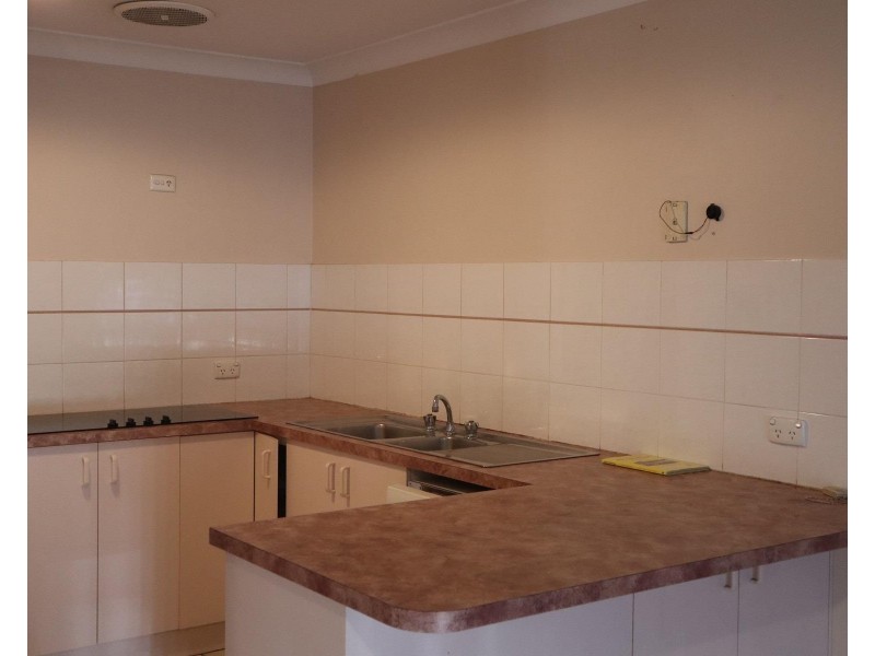 453 SCHAEFER Street, Lavington NSW 2641