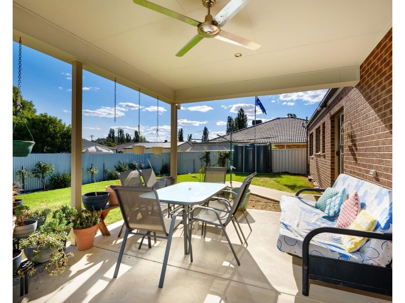 7 COBBY Court, Lavington NSW 2641