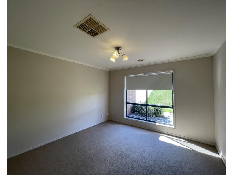 41 Heppner Court, Thurgoona NSW 2640