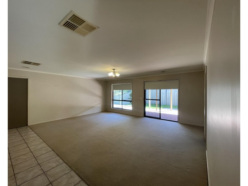 41 Heppner Court, Thurgoona NSW 2640