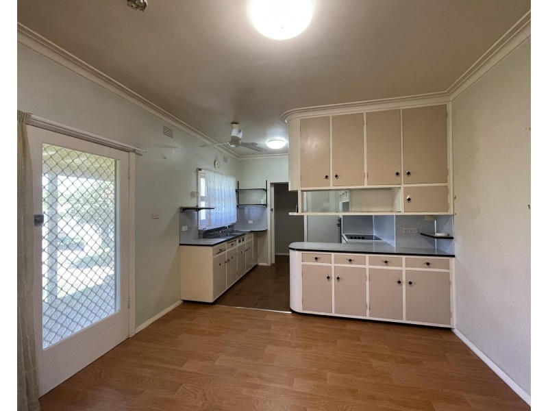 549 Sanders Avenue, Lavington NSW 2641