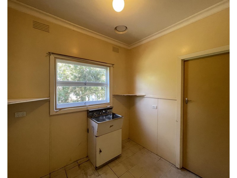 549 Sanders Avenue, Lavington NSW 2641