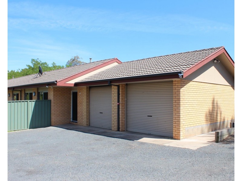 2/483 URANA Road, Lavington NSW 2641