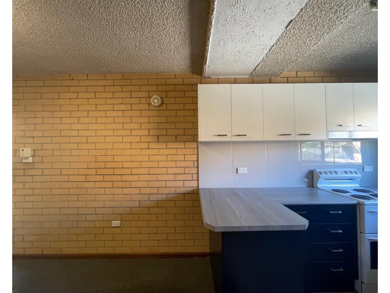 31/429 McDonald Road, Lavington NSW 2641