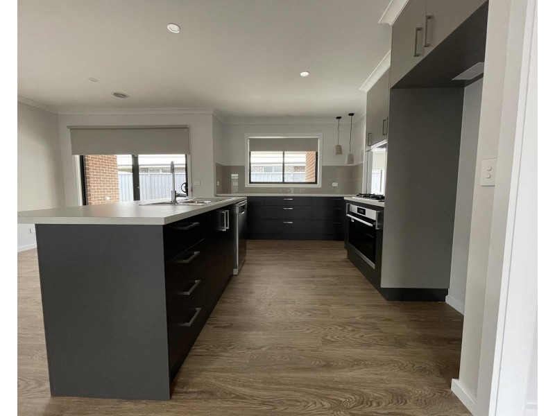 199 BROOKLYN Drive, Thurgoona NSW 2640