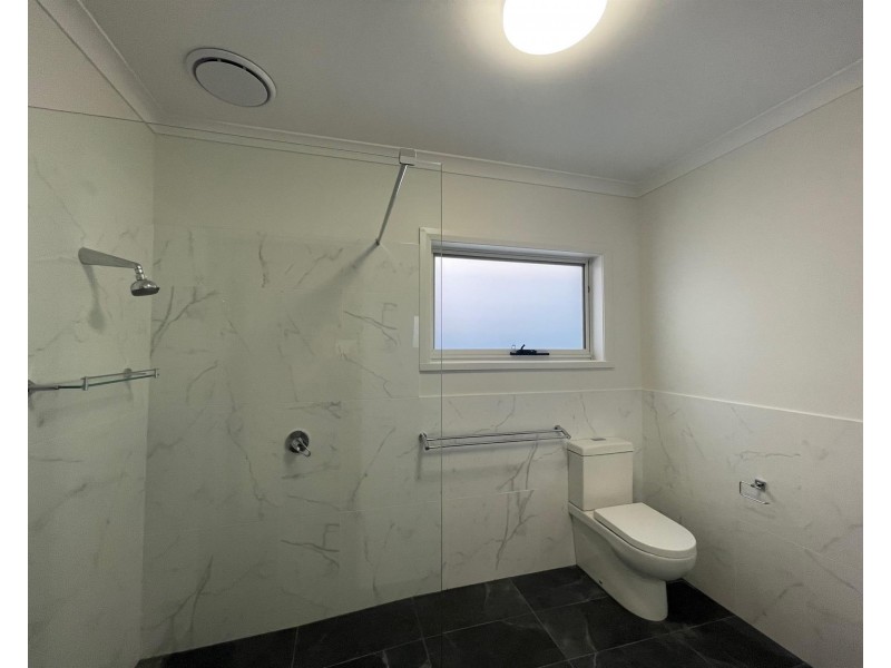 555 McDonald Road, Lavington NSW 2641