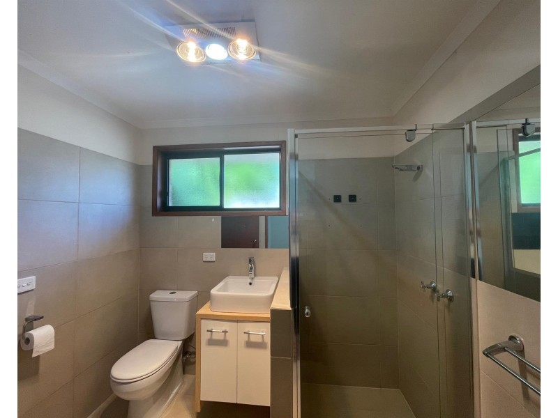 4 Benn Crescent, West Albury NSW 2640