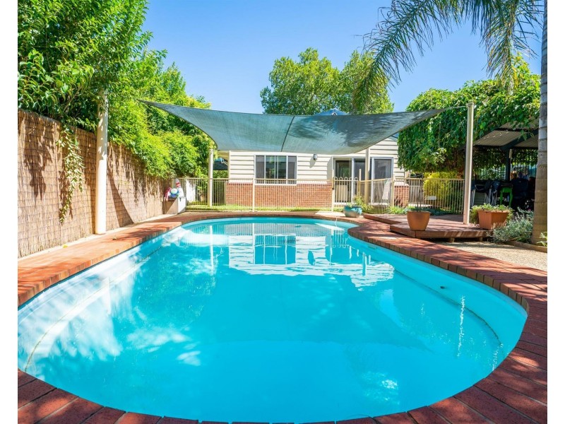 504 Urana Road, Lavington NSW 2641