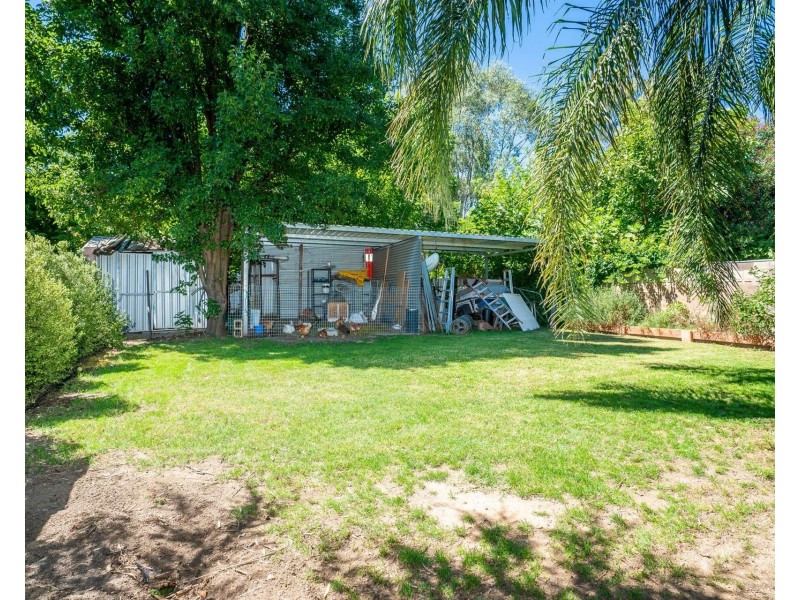 504 Urana Road, Lavington NSW 2641