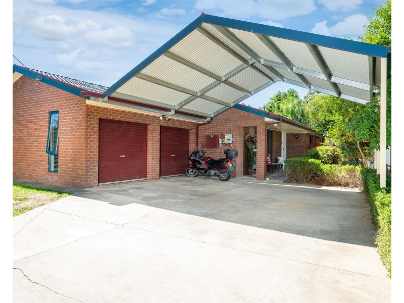 504 Urana Road, Lavington NSW 2641