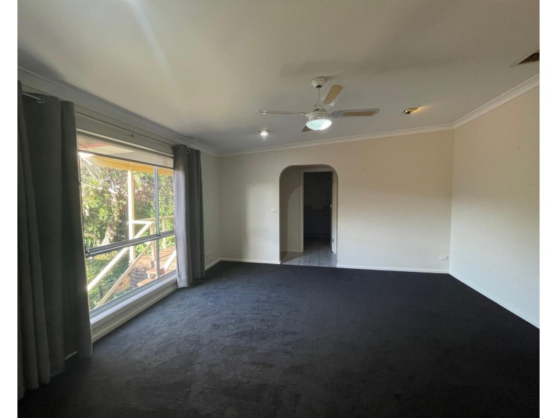 298 Desmond Street, Lavington NSW 2641