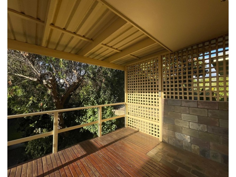 298 Desmond Street, Lavington NSW 2641