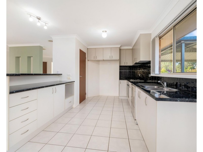 85 Adams Street, Jindera NSW 2642