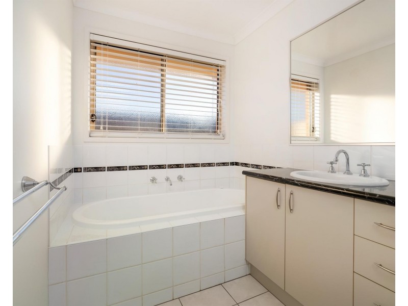 85 Adams Street, Jindera NSW 2642