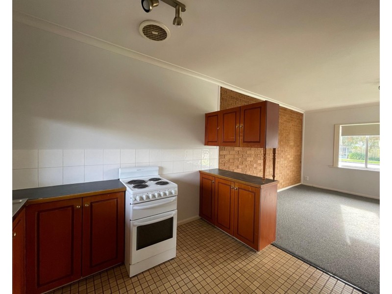 2/379 Tarakan Avenue, North Albury NSW 2640