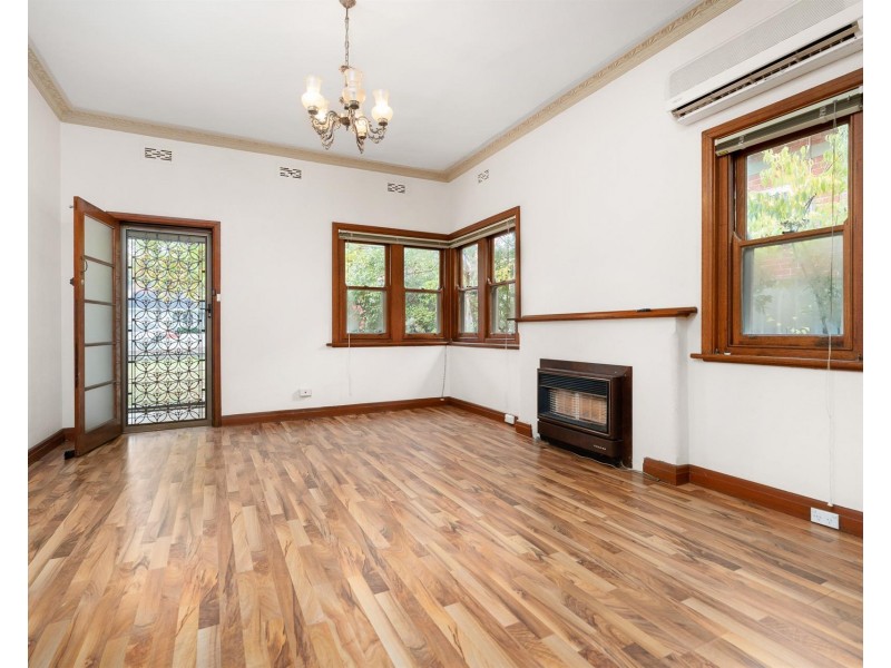 724 PEMBERTON Street, Albury NSW 2640