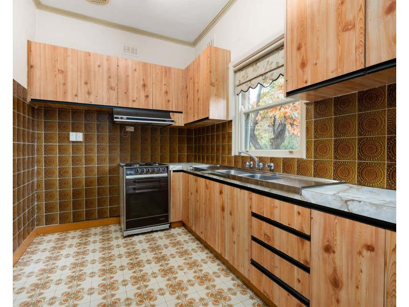 724 PEMBERTON Street, Albury NSW 2640