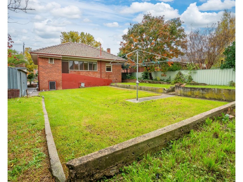 724 PEMBERTON Street, Albury NSW 2640