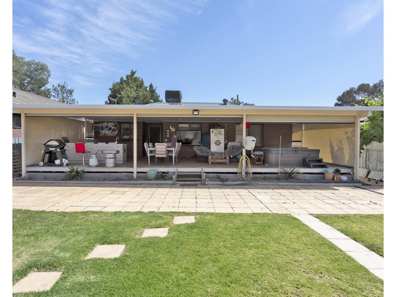 415 Kaitlers Road, Lavington NSW 2641