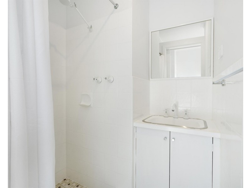 1/486 Ashford Street, Lavington NSW 2641