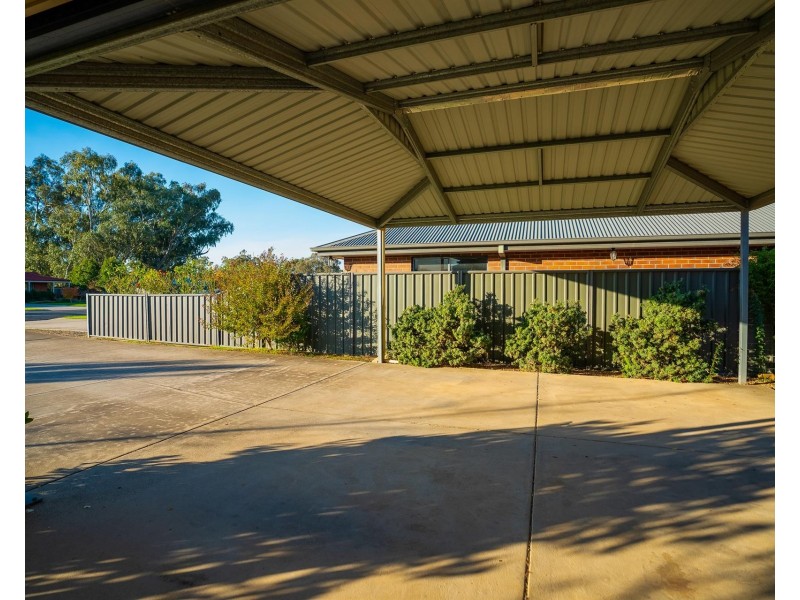 85 Adams Street, Jindera NSW 2642