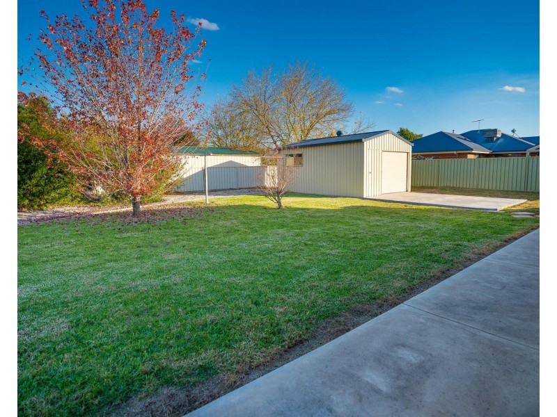 85 Adams Street, Jindera NSW 2642