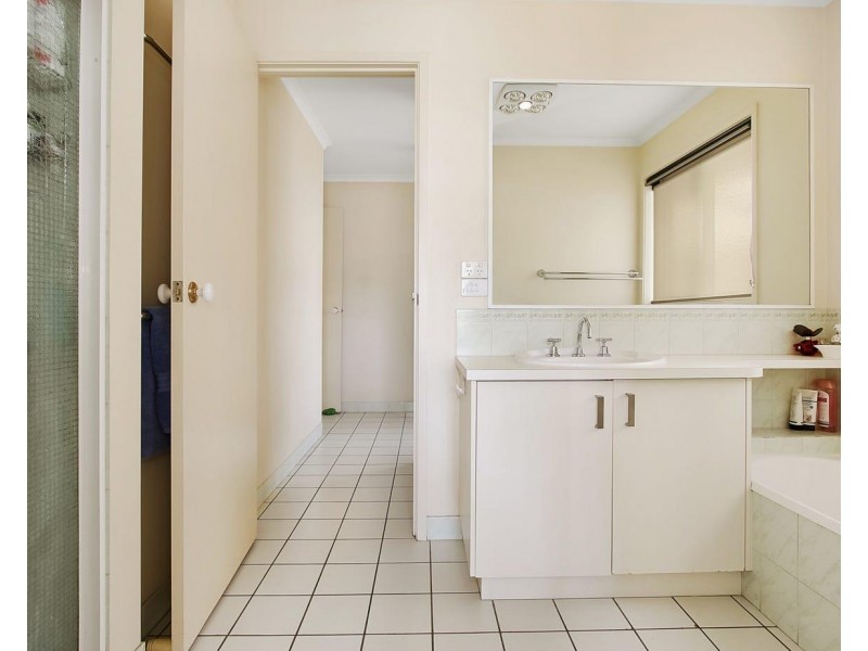 32 Koetong Crescent, West Wodonga VIC 3690