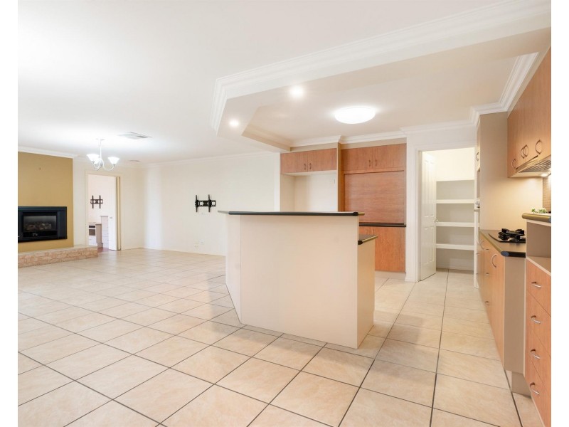 7 Dillagar Place, Springdale Heights NSW 2641