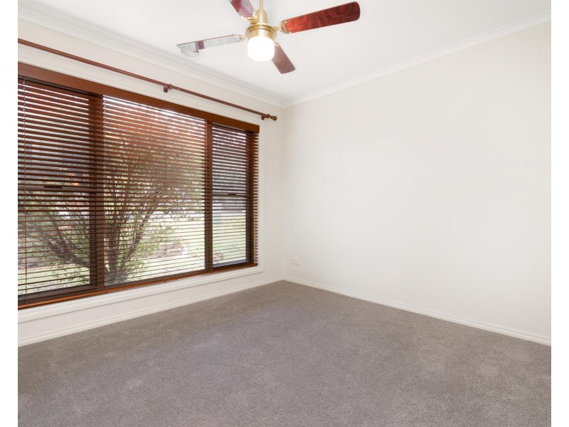 7 Dillagar Place, Springdale Heights NSW 2641