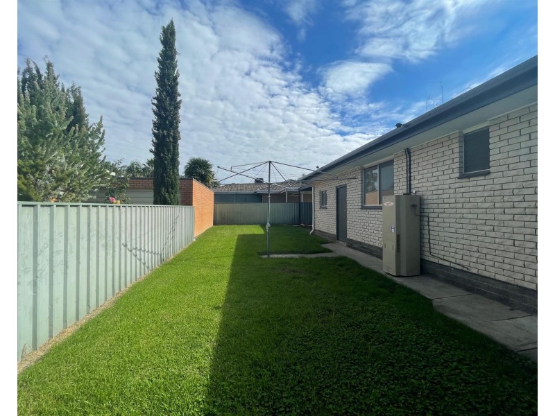 383 Douglas Road, Lavington NSW 2641