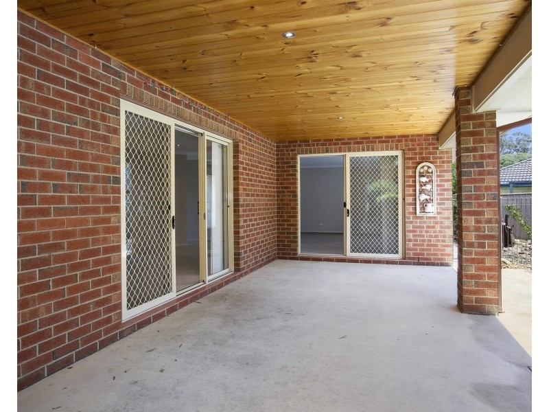 6 Almurta Court, Springdale Heights NSW 2641