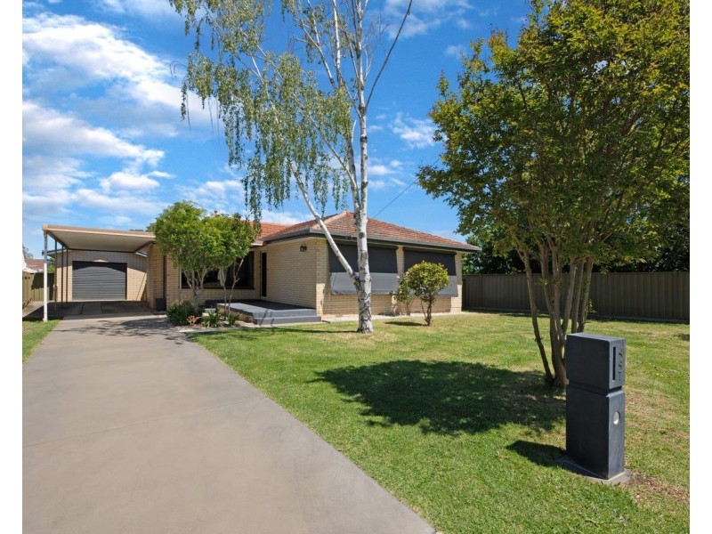 447 Bundarra Place, Lavington NSW 2641