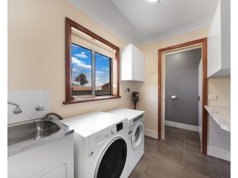 447 Bundarra Place, Lavington NSW 2641