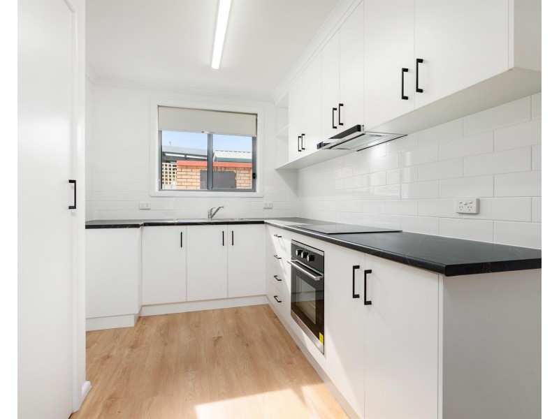 1/486 Ashford Street, Lavington NSW 2641