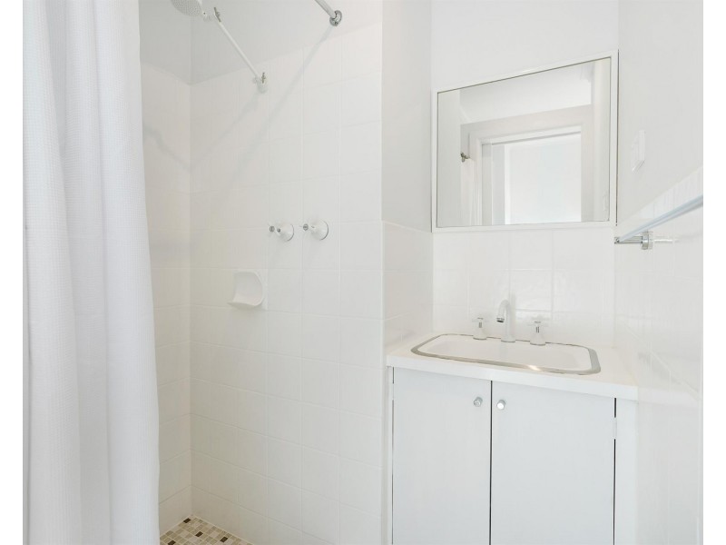 1/486 Ashford Street, Lavington NSW 2641