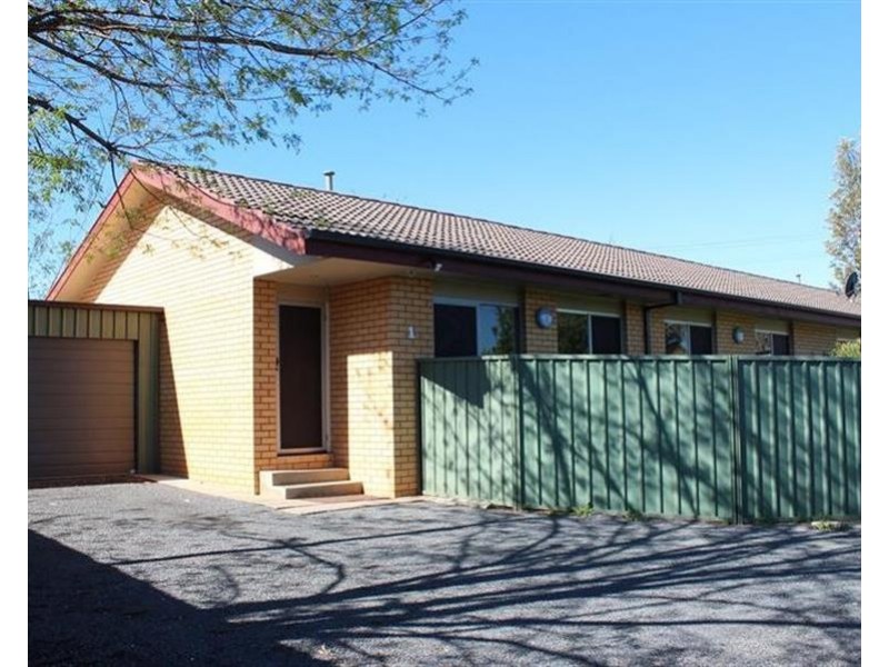 1/483 Urana Road, Lavington NSW 2641