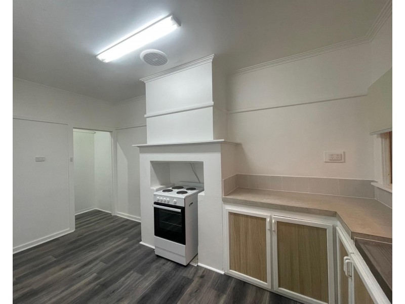 1098 Mate Street, North Albury NSW 2640