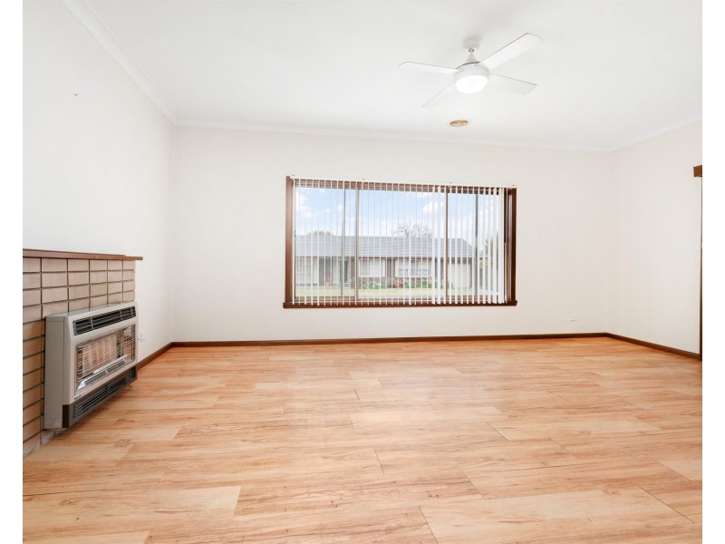 491 Kemp Street, Lavington NSW 2641