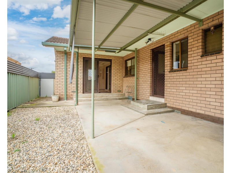 491 Kemp Street, Lavington NSW 2641