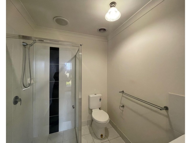 258 Vickers Road, Lavington NSW 2641