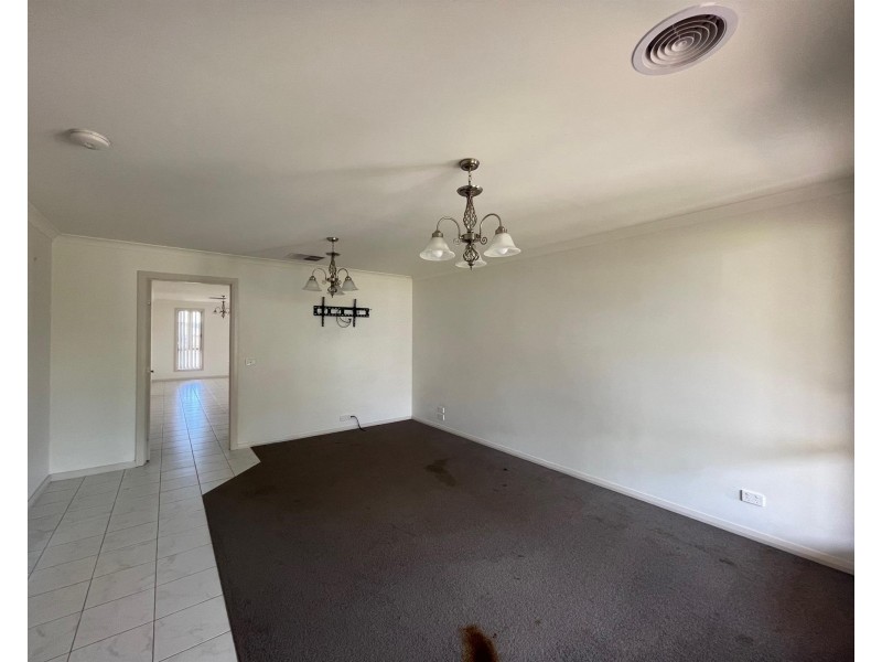 258 Vickers Road, Lavington NSW 2641