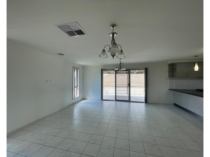 258 Vickers Road, Lavington NSW 2641