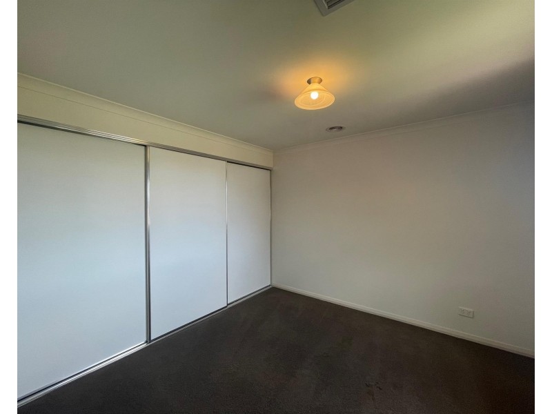 258 Vickers Road, Lavington NSW 2641