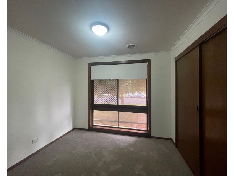2/481 Neville Street, Lavington NSW 2641