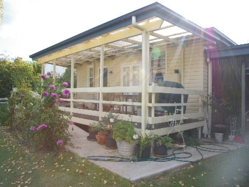 140 Bridge Street, Uralla NSW 2358